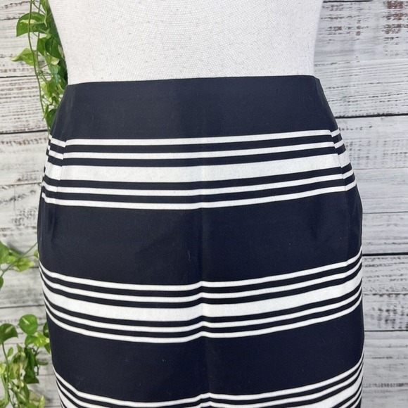 Talbots Skirt size 14 Pet Black White Striped Straight Church Career Above Knee - Picture 4 of 11